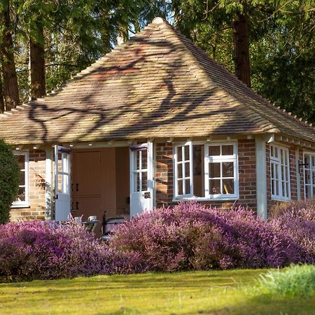 Old Mill Lodge By Huluki Sussex Stays Hurstpierpoint Dış mekan fotoğraf